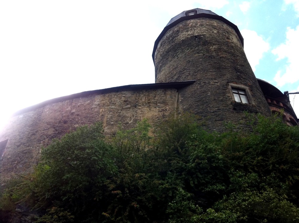 stolz erhebt sich der Turm