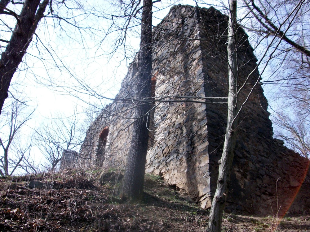 Nur noch das Erdgeschoss ist brig geblieben.