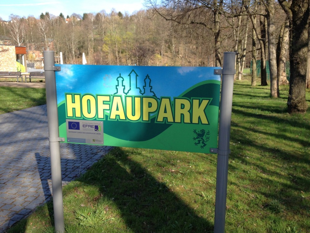 Eingangsschild Hofaupark