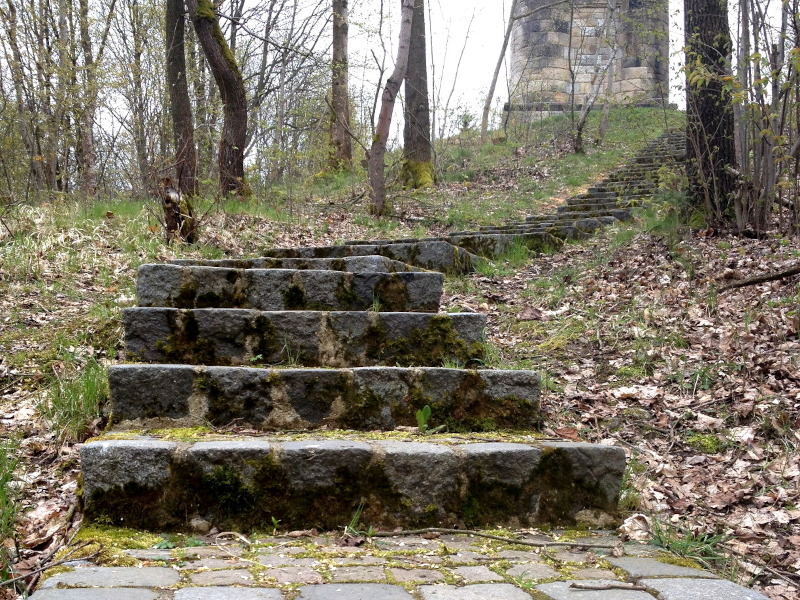 Majesttisch passende Steintreppe