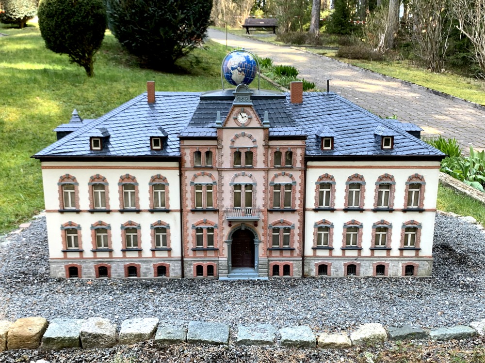 Modell vom Pausaer Rathaus