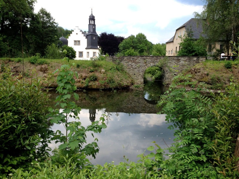 Das Labyrinth befindet sich direkt am Schlo hinter dem Schlossgraben