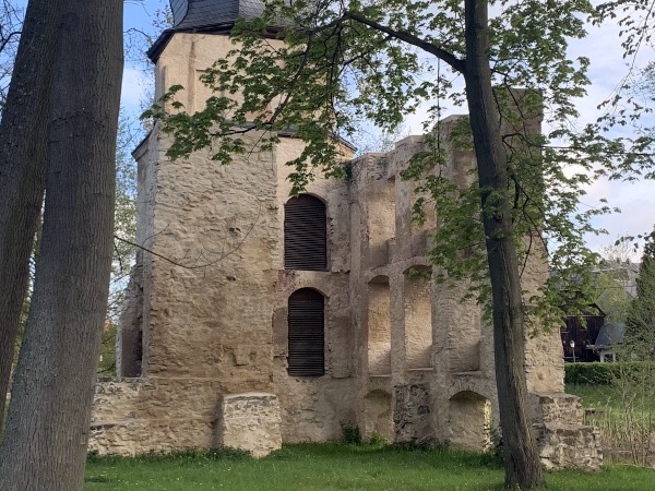 Ruine Geilsdorf von hinten