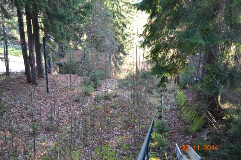 Schallerbachschanze Auerbach/Vogtl./Brunn: Sicht nach unten, bis zum Abhang